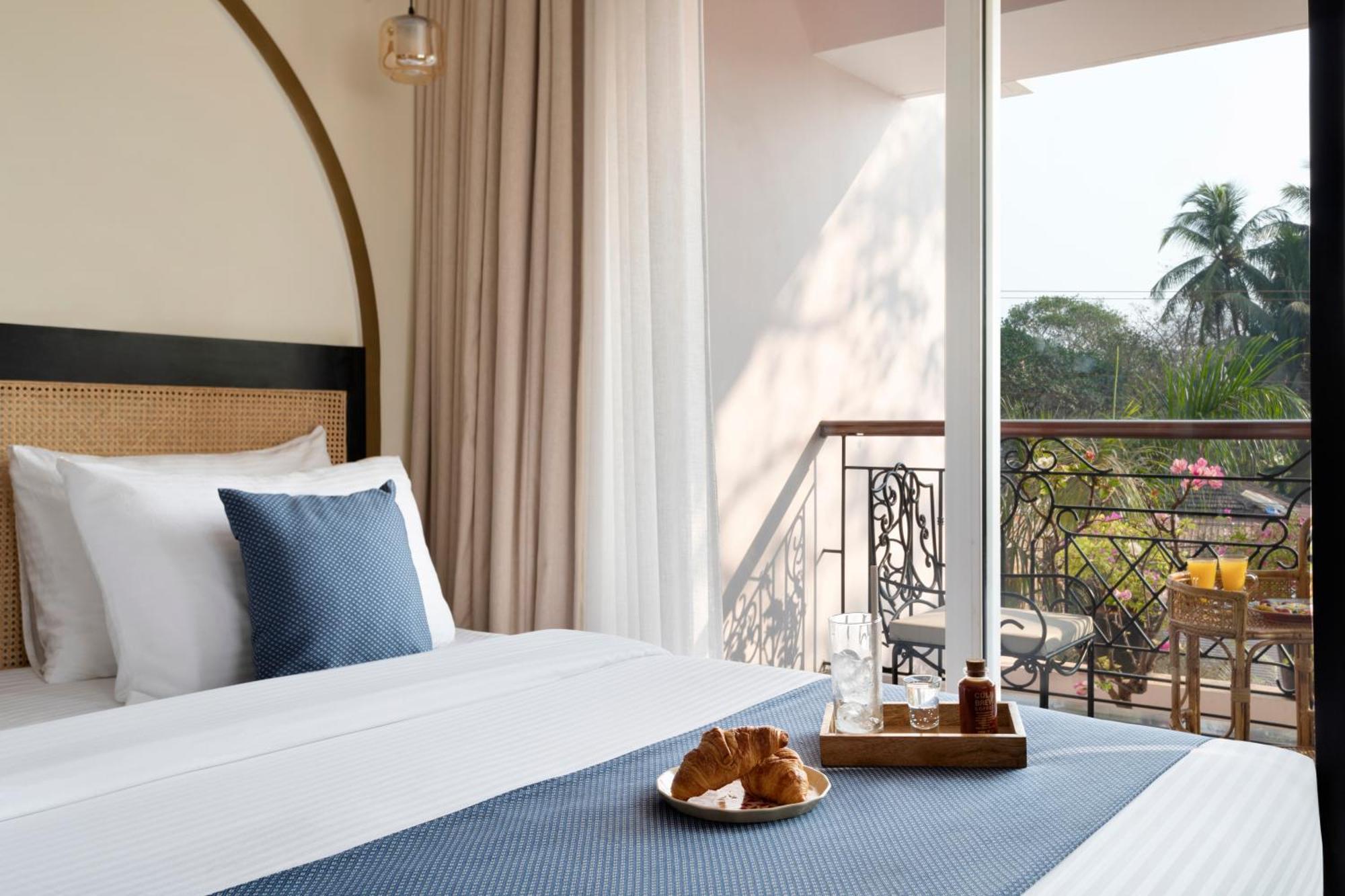 Mademoiselle Boutique Resort And Cafe Vagator Bagian luar foto