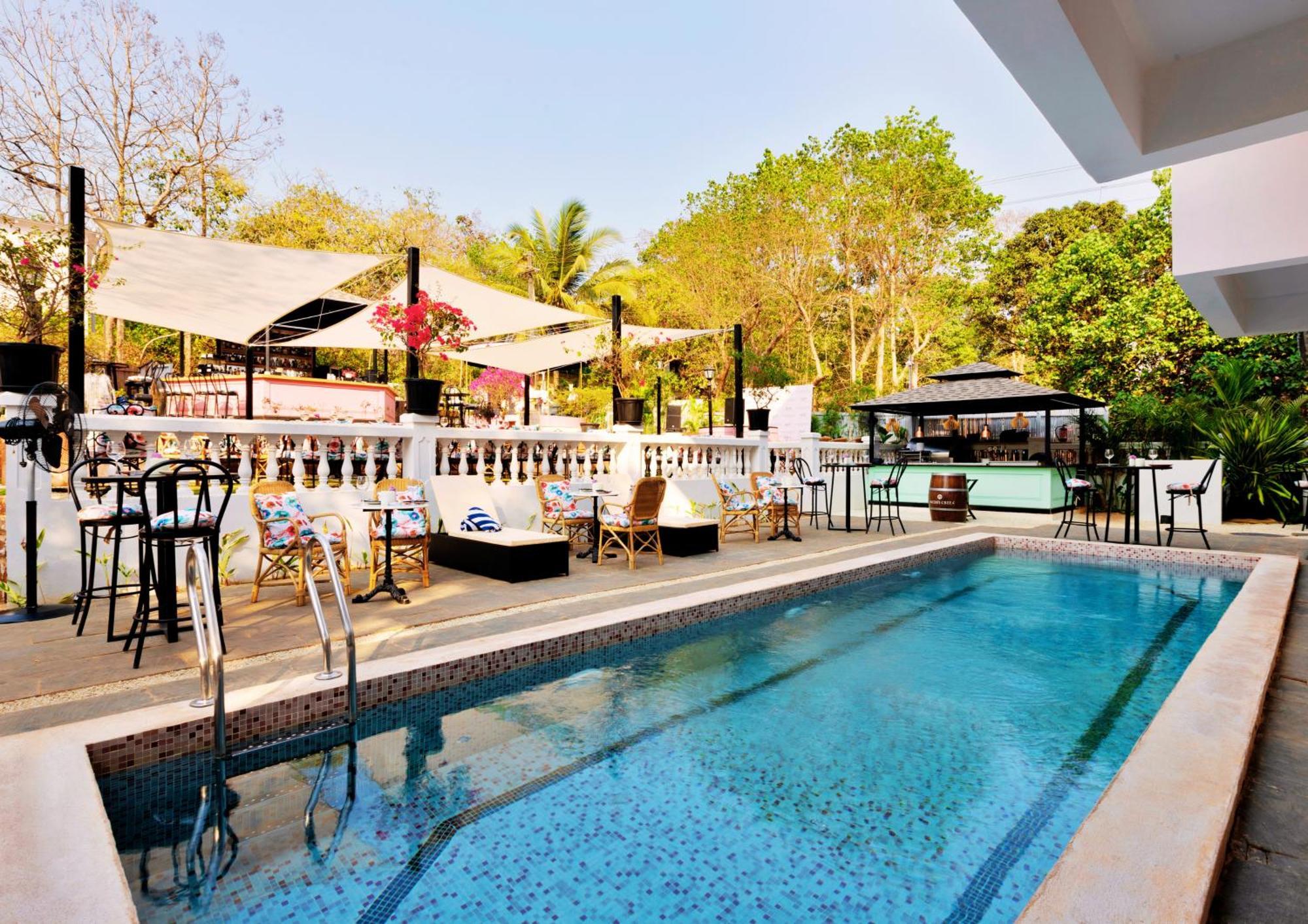Mademoiselle Boutique Resort And Cafe Vagator Bagian luar foto